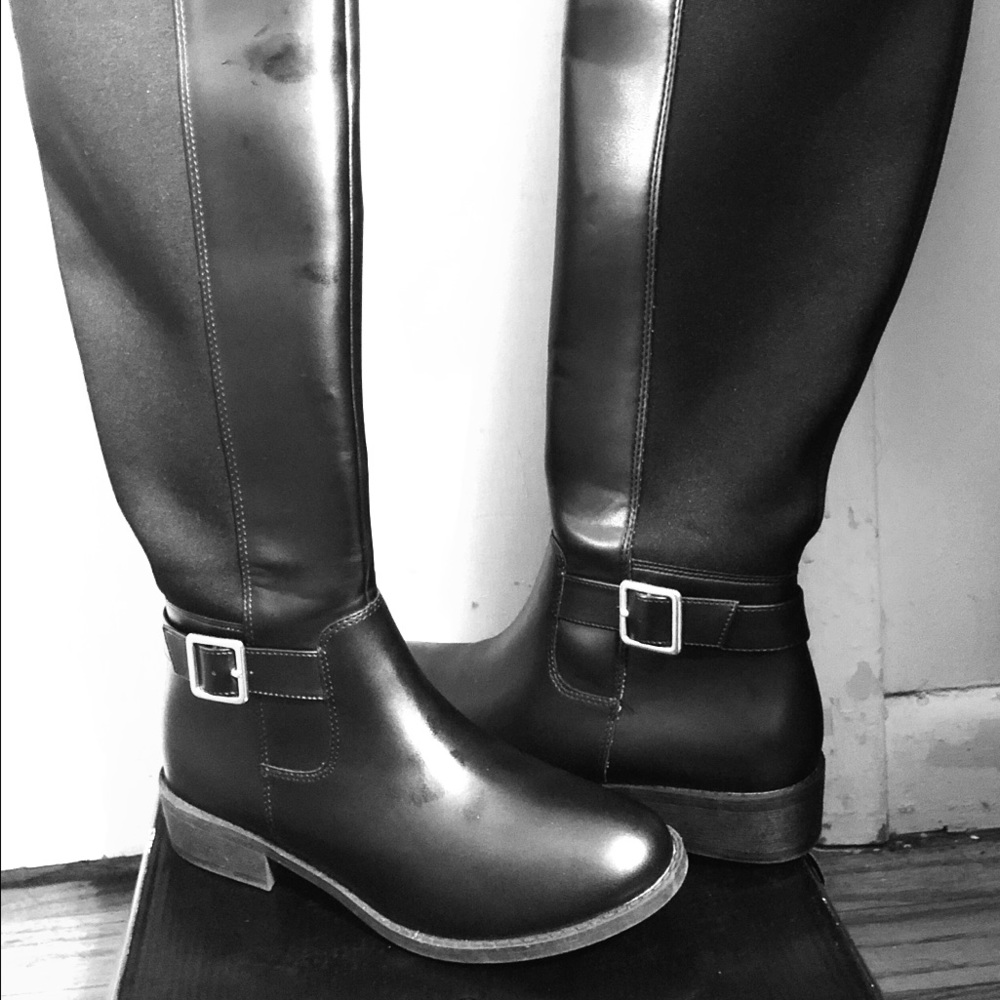 Christian Siriano knee high boots (Black)